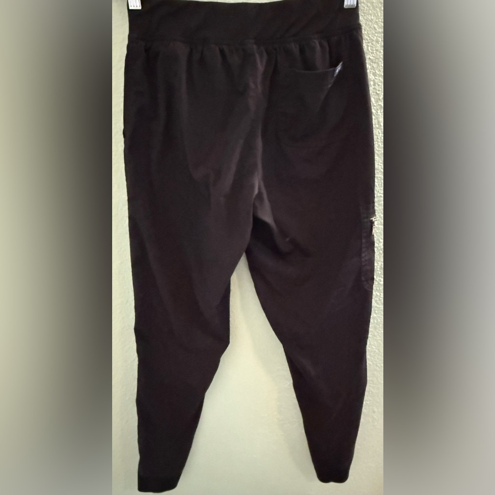 ADAR black jogger scrub pants
Size XS